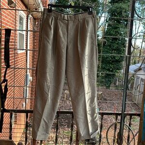 Dockers’ Green Pleated Relaxed Fit Cuffed Dress Pants Men’s W34 L29 Hook & Eye